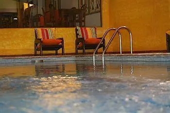 Center Otel 2*